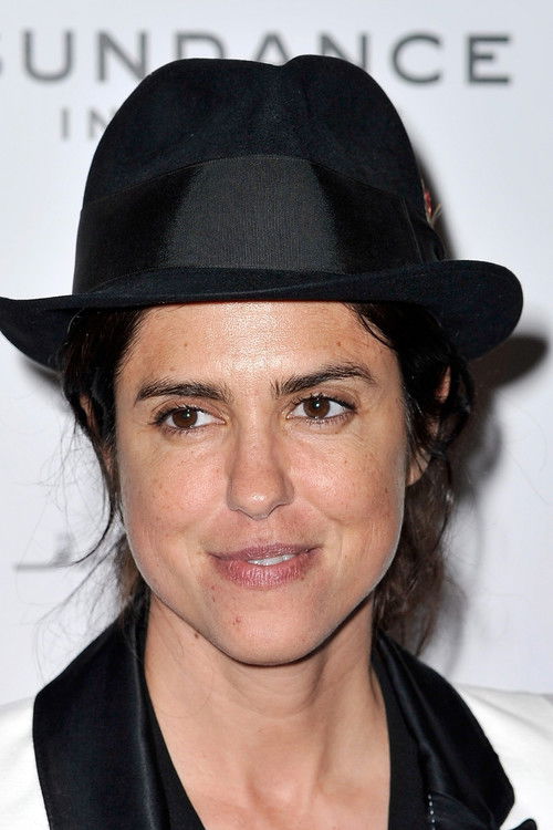 Francesca Gregorini as Fan