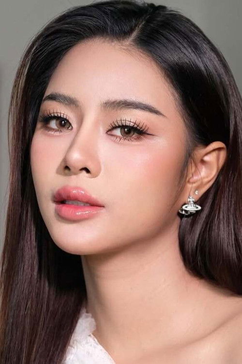 Biw Lalichat Warawirojpol as Bua