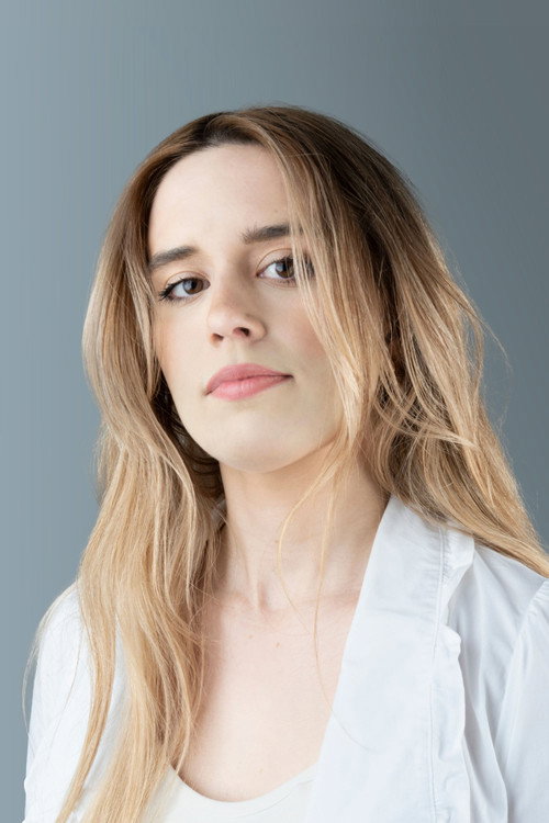 Lucia Zamora as Elsa