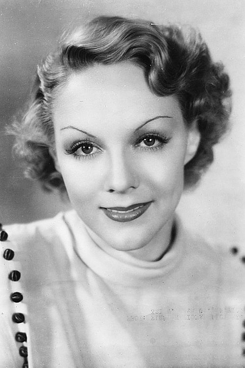 Claire Dodd as Julia Thorne