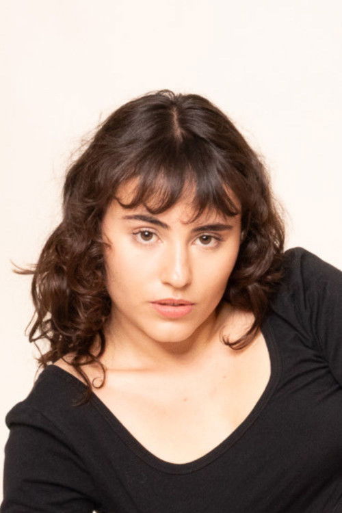 Florencia Dufou as Ximena