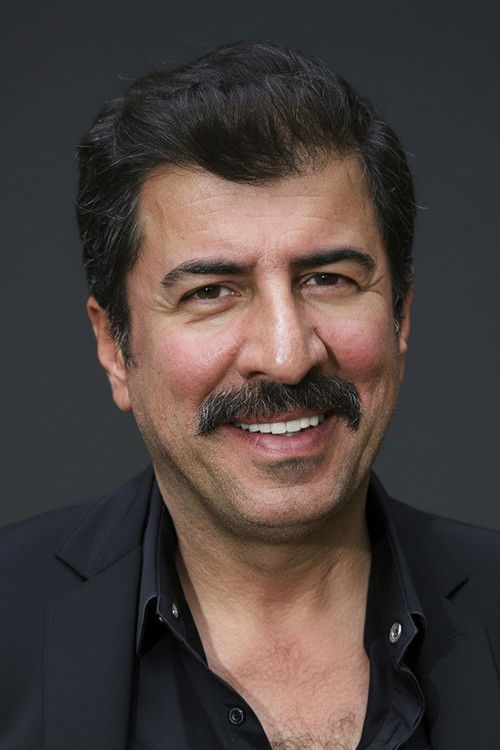 Hakan Bilgin as Müdür Erim