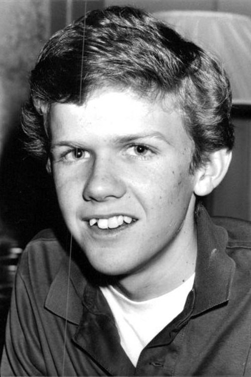 Robert MacNaughton as Michael