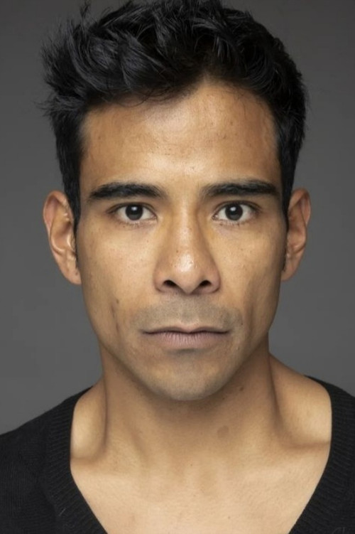 Elías Toscano as Gilberto