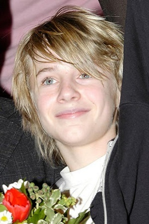 Janus Dissing Rathke as Frits Johansen