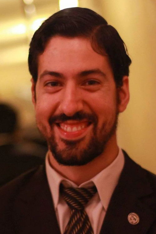 Ariel Suárez as Giorgio Germont