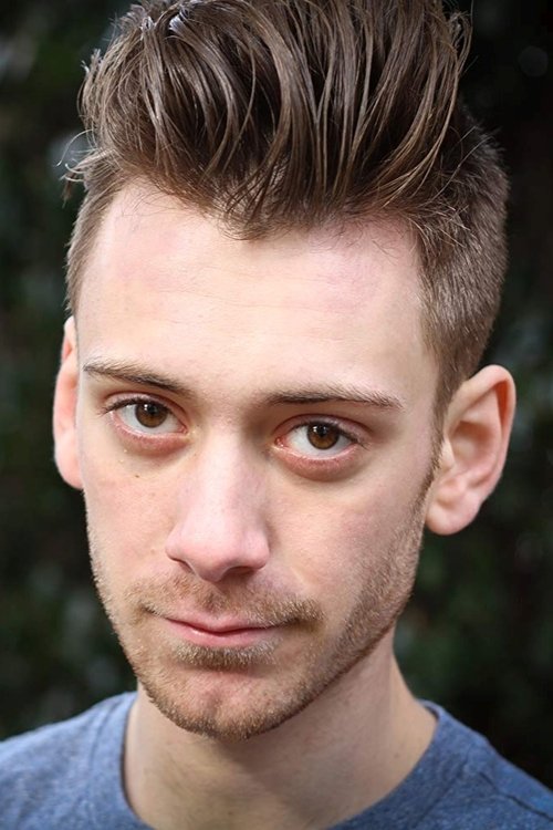 Leo Ramsey as Johnny Thunders