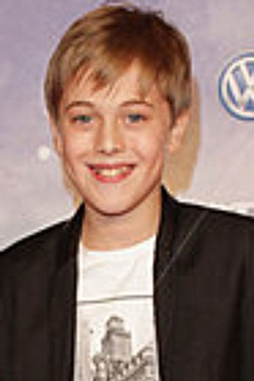 Nico Hartung as Hannes