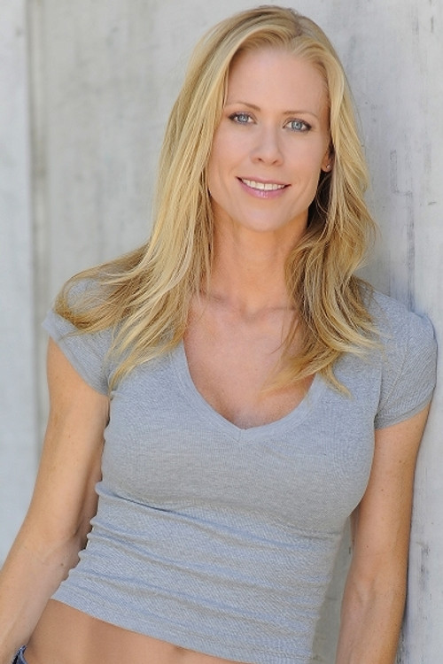 Alisa Hensley as Hellga