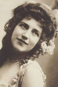 Léa Piron as 