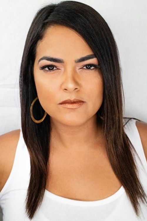 Anamarys Lozada as Patricia Quintero