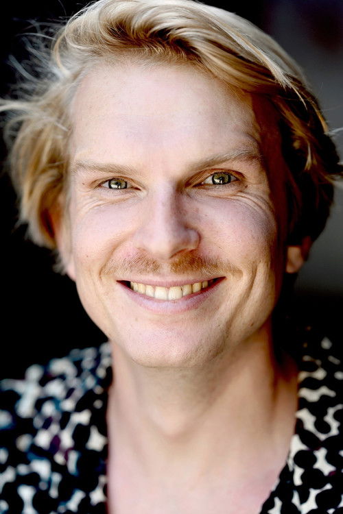 Simon Kirschner as Wachmann / Guard