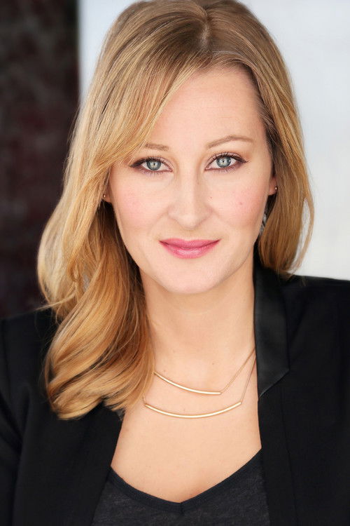 Lina Hall as Teaterlärare