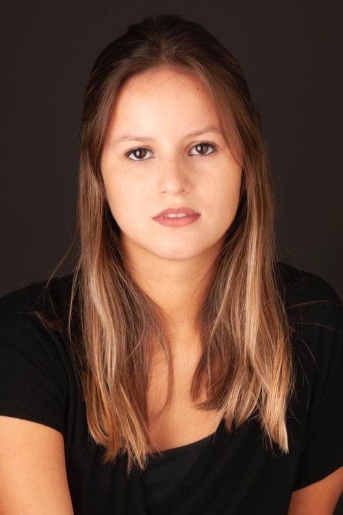 Beatriz Monteiro as Lua