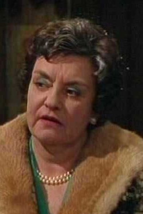 Avis Bunnage as Mrs Rudge