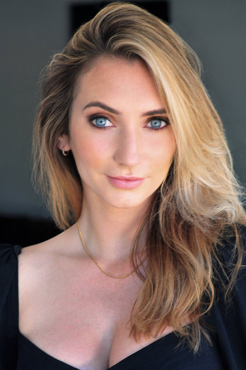 Britanni Johnson as Lottie the Hottie