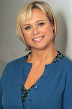 Anna Botting as Sky News Presenter