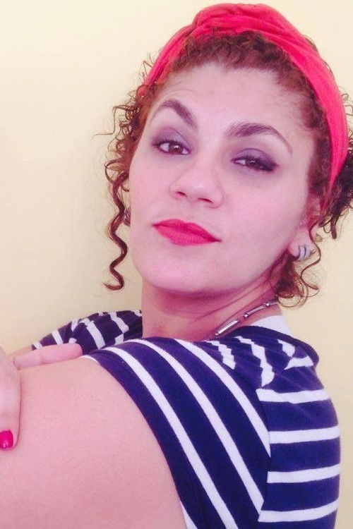 Antoniela Lourenço as Débora