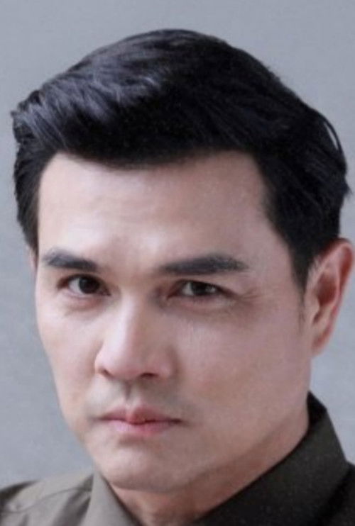 Penpetch Benyakul as Suwat [Tanwa & Meena's father]