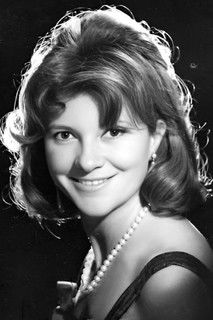 Sophie Desmarets as Elvire Mercier