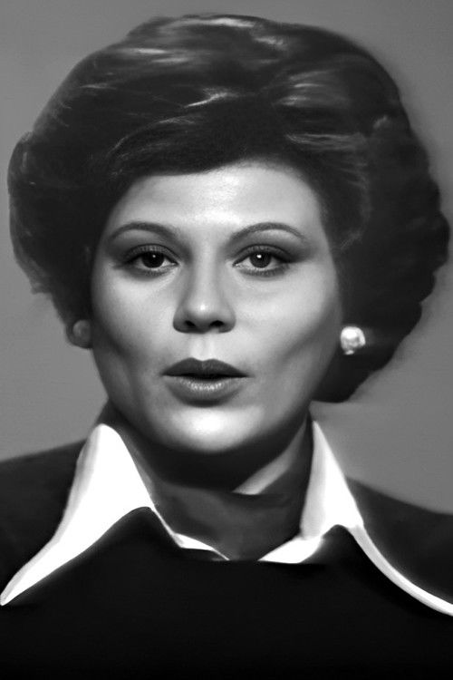 Marisa Naranjo as Esperanza
