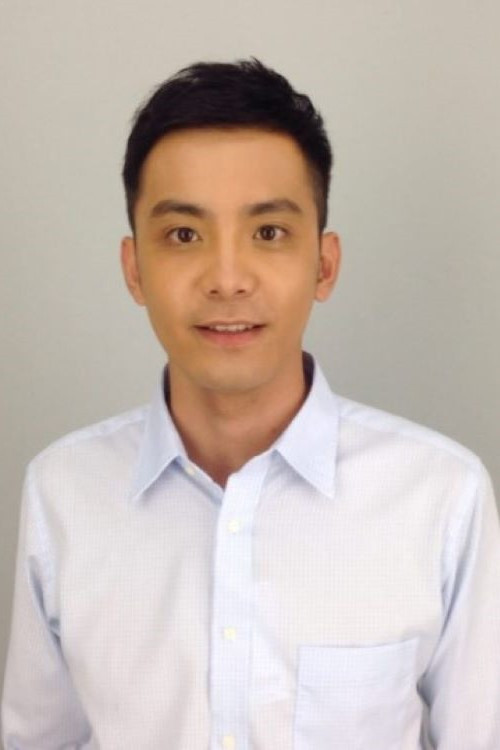 Lung-Yi Tseng as Kelly's Teacher