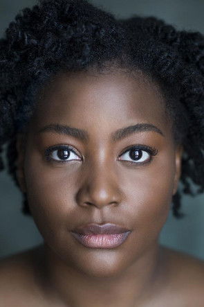 Rochelle Rose as US Woman