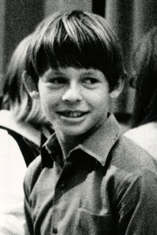 Søren Rasmussen as Lars Ole