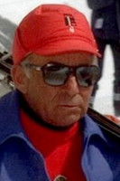 Fernand Bonnevie as Ski instructor