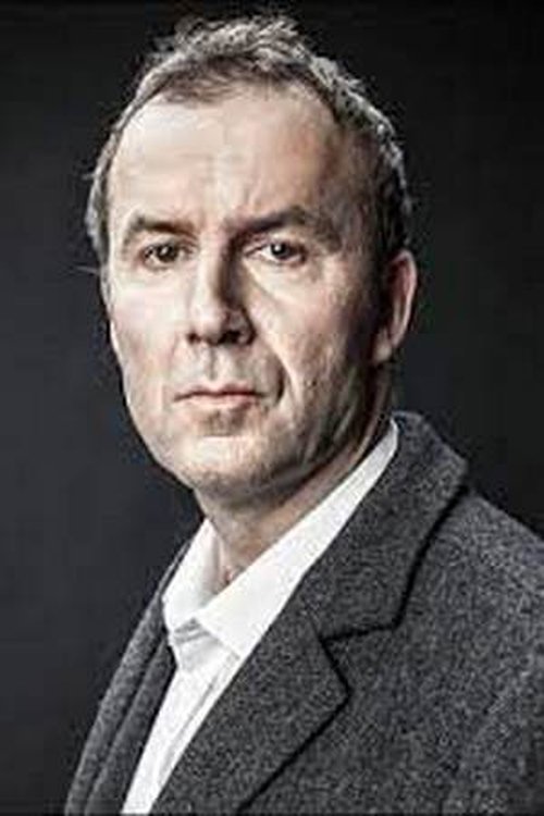 Konrad Pawicki as Sir Barnet (voice) / Baptist (voice)