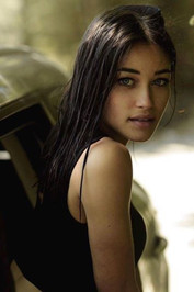 Margherita Aresti as Viola