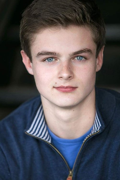 Chandler Canterbury as Zach Bonner