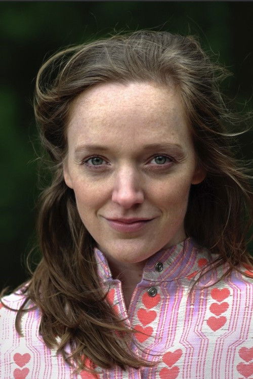 Tessa Schram as Fleur