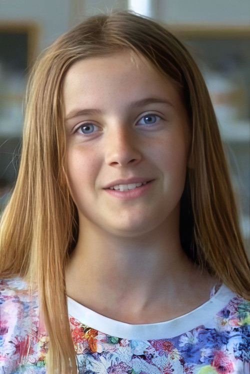 Sally Balck Sørensen as Viola