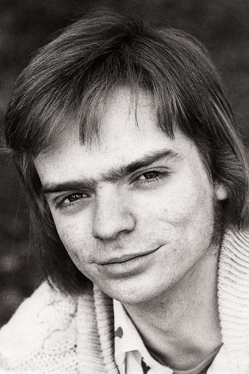 Clive Kneller as Slim