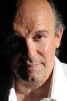 Elio De Capitani as Prof. Fasani