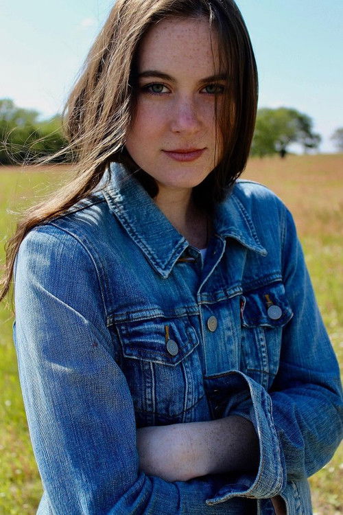 Margaret Phipps as Kelly