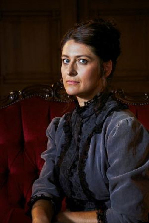 Valeria Foschia as Suzanne