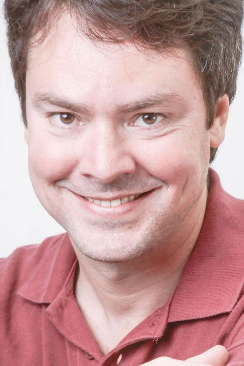 Alessandro Hanel as Oficial de Justiça