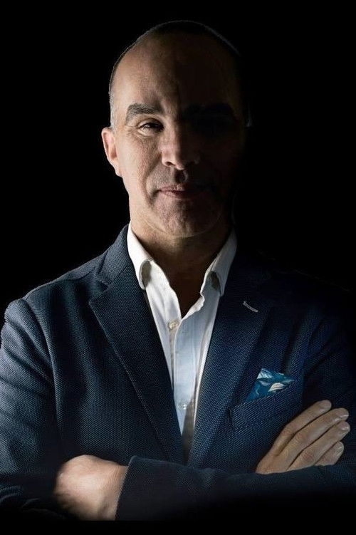 Miguel 7 Estacas as Himself