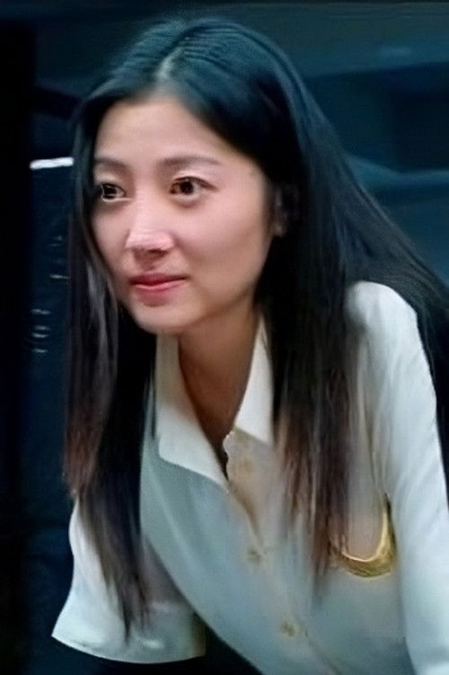 Liu Luo as Wei Han [Undercover police]
