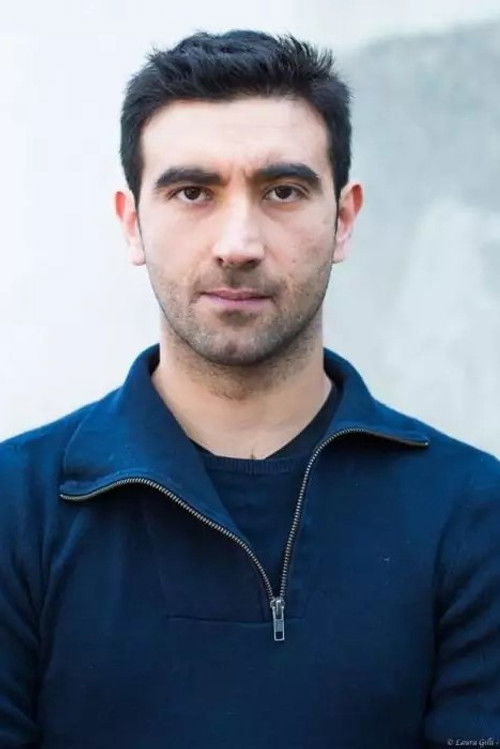 Logan de Carvalho as Stéphane