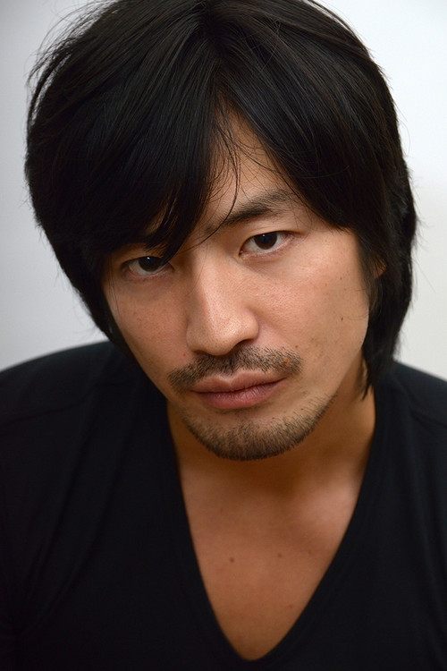 Yûsuke Fukuchi as Mamoru Hoshino