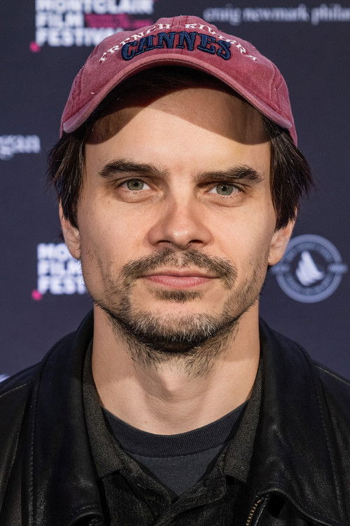 Kristoffer Borgli as Chris