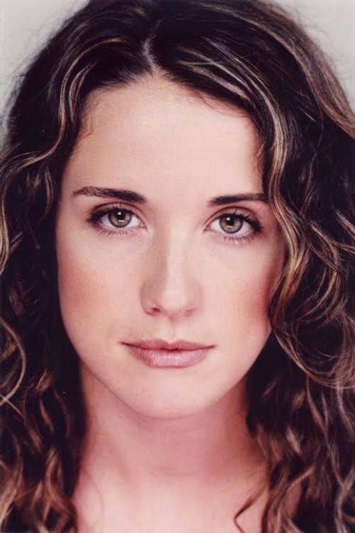 Lindsey Girardot as Paula