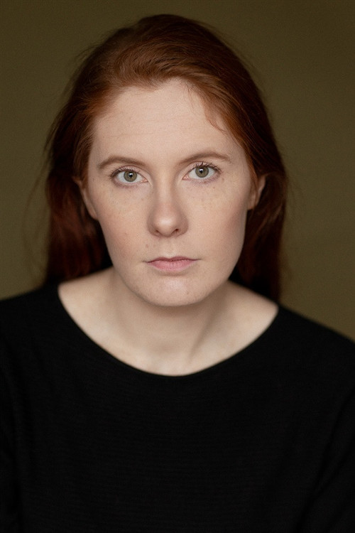 Justine Pesin as Caroline