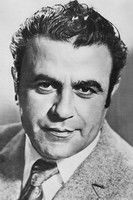 Mukhtar Maniyev as Tahir