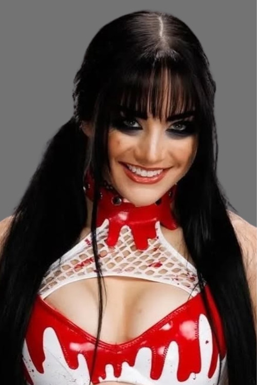 Natalie Holland as Tatum Paxley