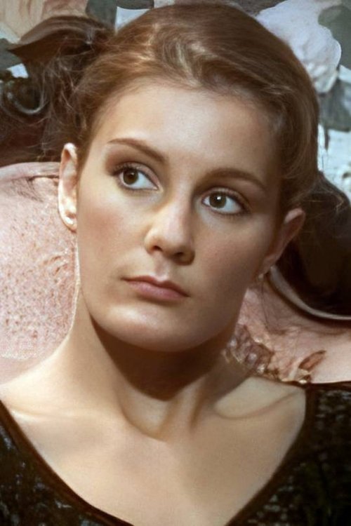 Letizia Stovinsky as 