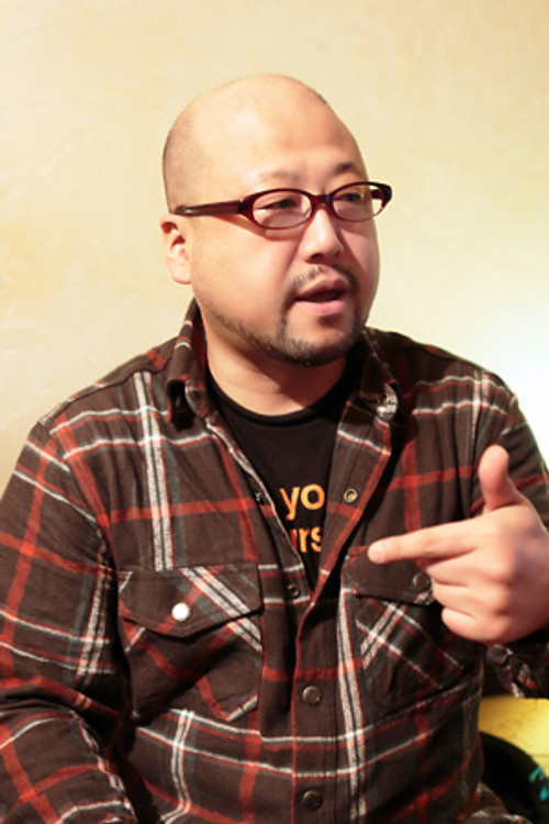 Kenichi Suzuki as Yoshio